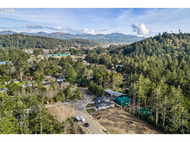 1118 Talus Way, Port Orford, OR 97465