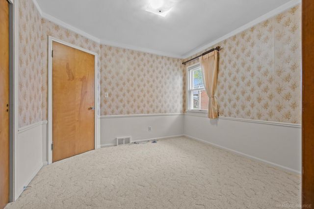 26312 Princeton Street, St Clair Shores, MI 48080