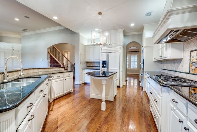 5429 Richard Avenue, Dallas, TX 75206
