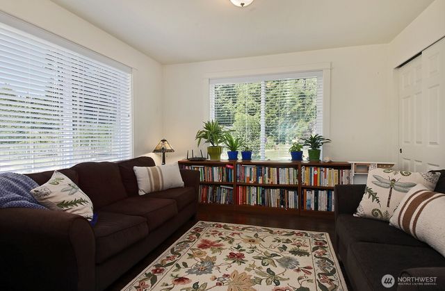 6545 Cultus Bay Road, Clinton, WA 98236