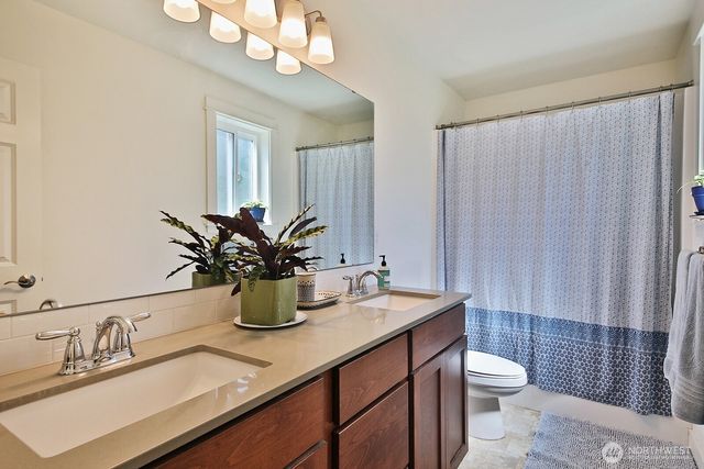 6545 Cultus Bay Road, Clinton, WA 98236