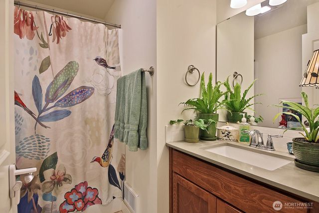 6545 Cultus Bay Road, Clinton, WA 98236