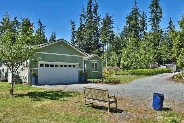 6545 Cultus Bay Road, Clinton, WA 98236