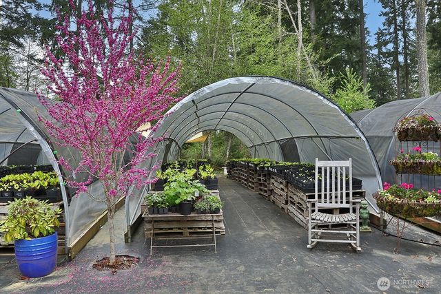 6545 Cultus Bay Road, Clinton, WA 98236