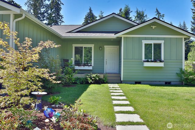 6545 Cultus Bay Road, Clinton, WA 98236