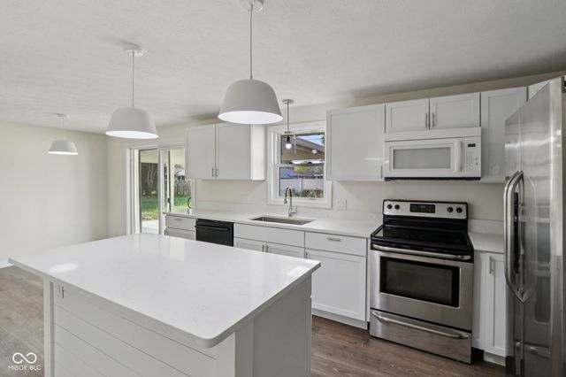 4127 Greenfield Drive, Anderson, IN 46013