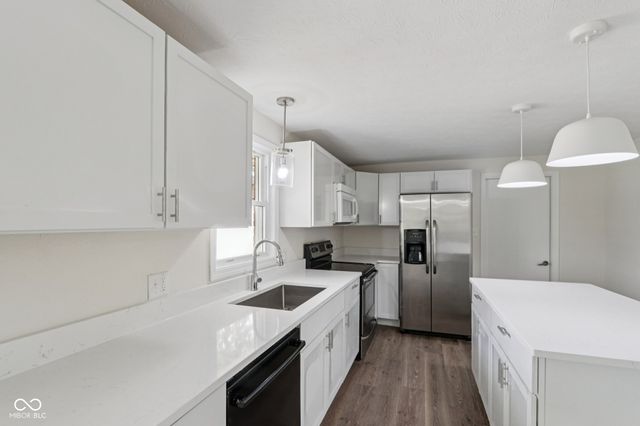 4127 Greenfield Drive, Anderson, IN 46013