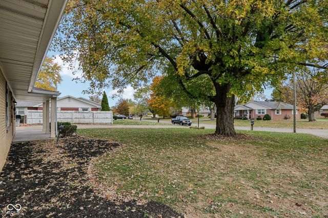 4127 Greenfield Drive, Anderson, IN 46013