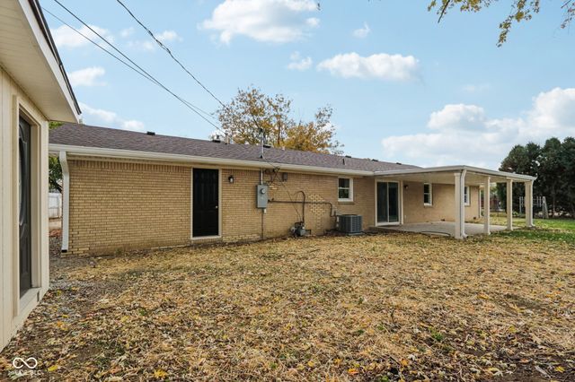 4127 Greenfield Drive, Anderson, IN 46013