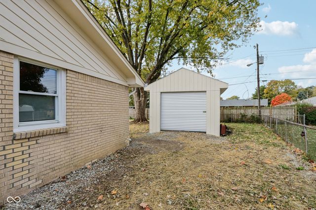 4127 Greenfield Drive, Anderson, IN 46013