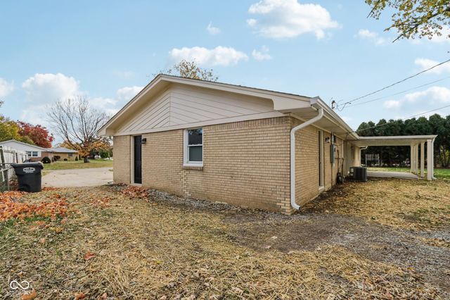 4127 Greenfield Drive, Anderson, IN 46013