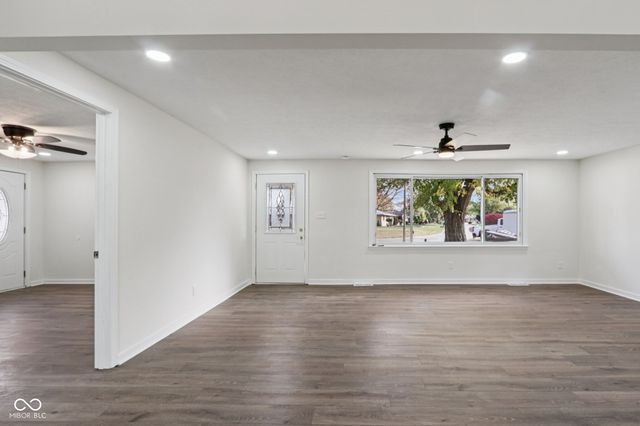 4127 Greenfield Drive, Anderson, IN 46013