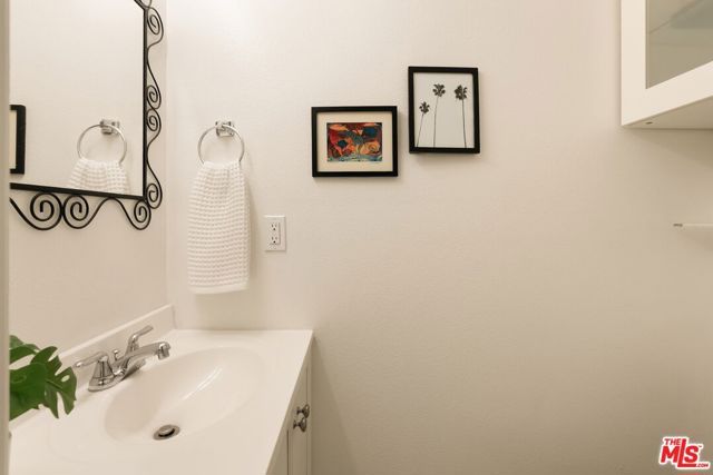 3641 Kalsman Drive 4, Los Angeles, CA 90016