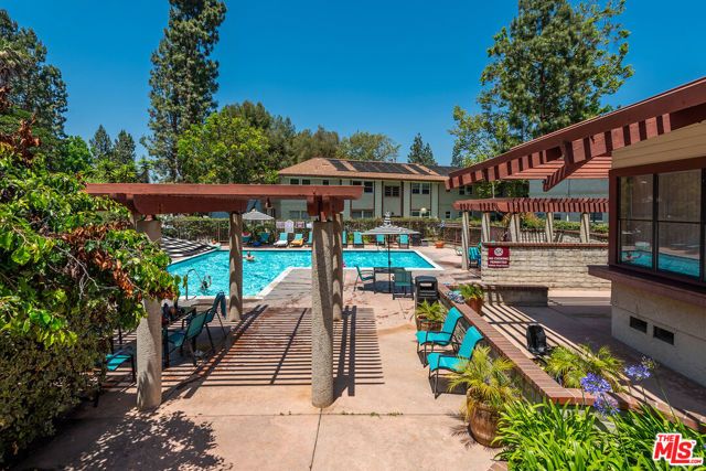 3641 Kalsman Drive 4, Los Angeles, CA 90016