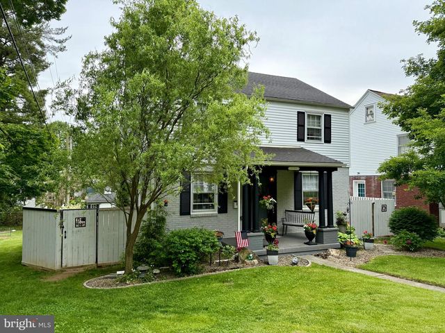 38 PARK RD, Reading, PA 19609