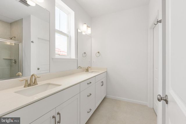 20876 MURRY FALLS TER, Ashburn, VA 20147