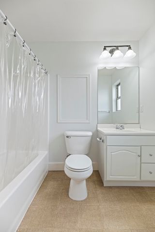 185 Logan Avenue, Central Point, OR 97502