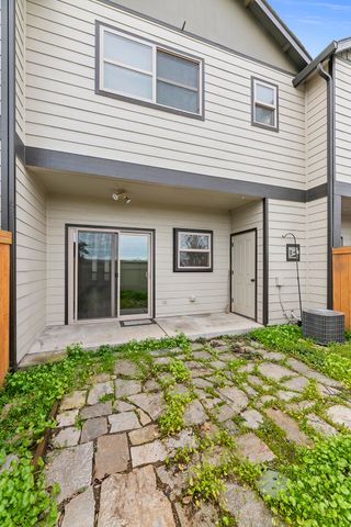 185 Logan Avenue, Central Point, OR 97502