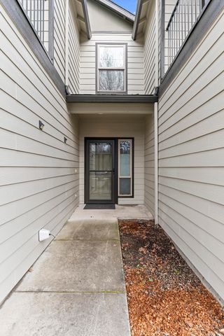 185 Logan Avenue, Central Point, OR 97502