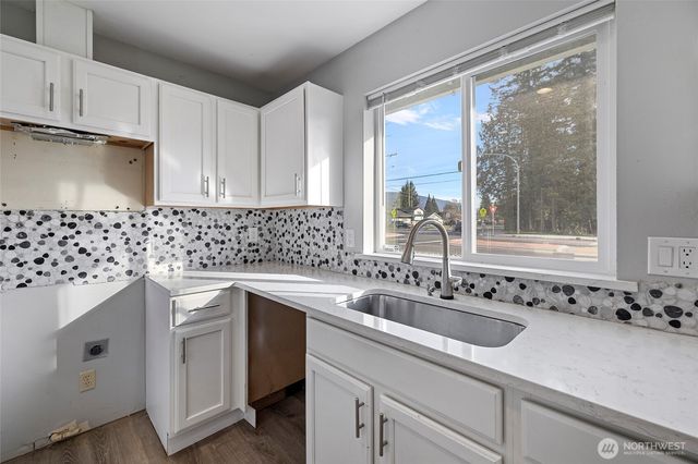 827 John Liner Road, Sedro Woolley, WA 98284