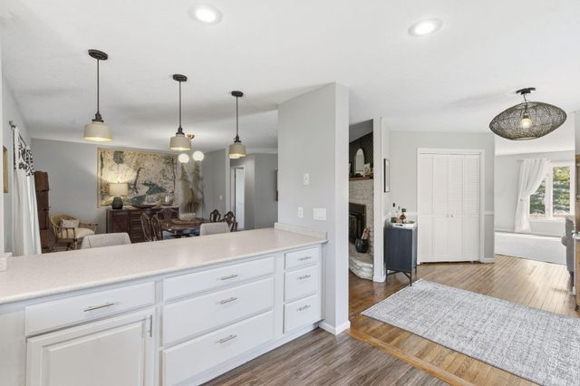 174 Lakeshore Drive S, Blue Eye, MO 65611