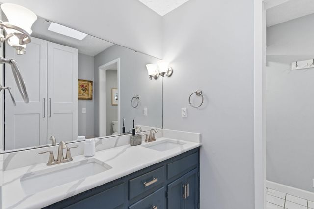 174 Lakeshore Drive S, Blue Eye, MO 65611