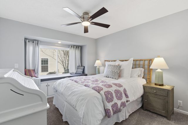 174 Lakeshore Drive S, Blue Eye, MO 65611