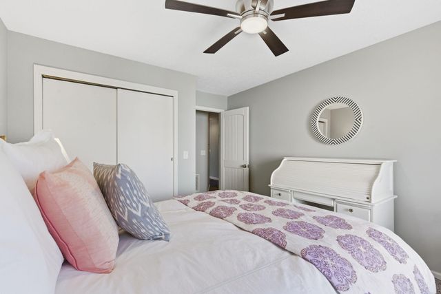 174 Lakeshore Drive S, Blue Eye, MO 65611