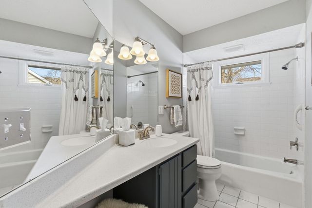 174 Lakeshore Drive S, Blue Eye, MO 65611