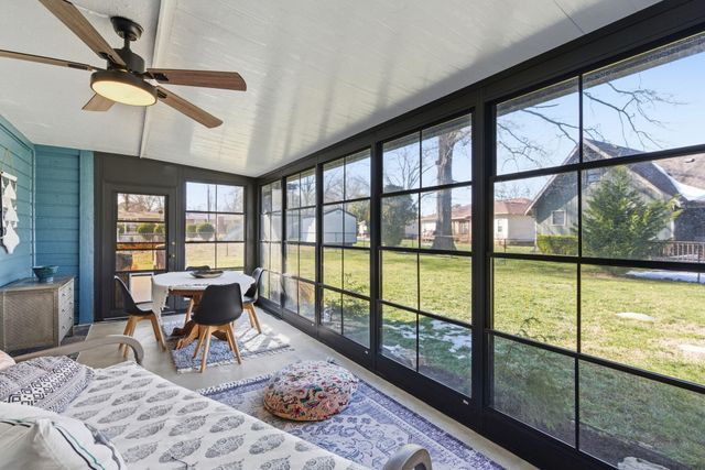 174 Lakeshore Drive S, Blue Eye, MO 65611