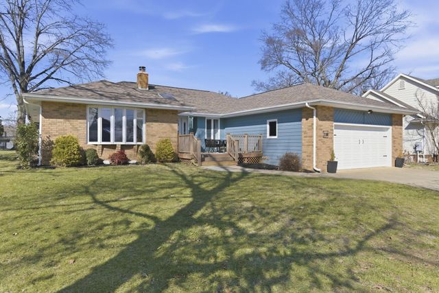 174 Lakeshore Drive S, Blue Eye, MO 65611