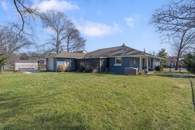 174 Lakeshore Drive S, Blue Eye, MO 65611