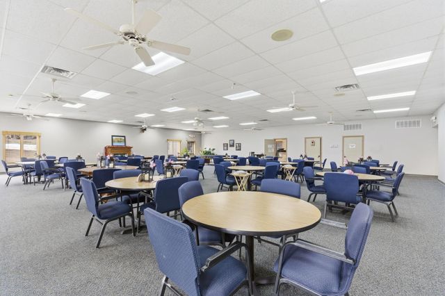 174 Lakeshore Drive S, Blue Eye, MO 65611