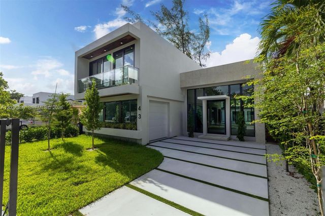 43 NW 42nd St, Miami, FL 33127