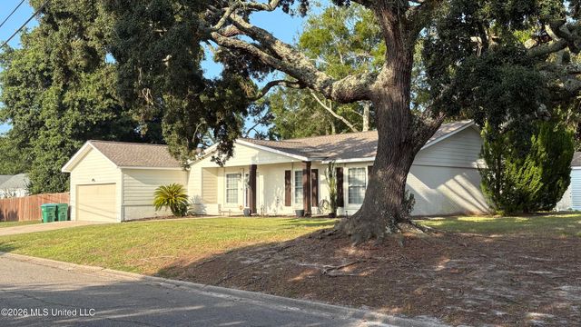 33 Woodbine Drive, Gulfport, MS 39507