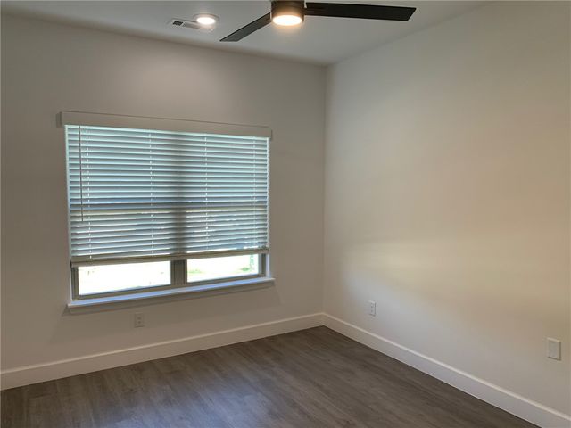 1021 Sunshine Court, Centerton, AR 72719