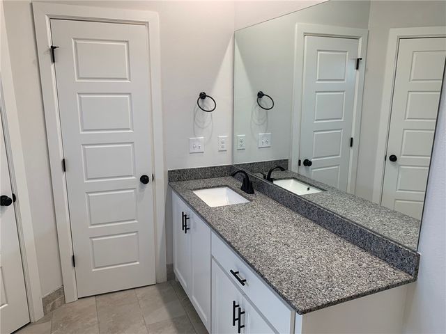 1021 Sunshine Court, Centerton, AR 72719