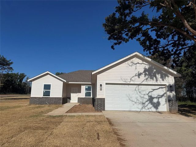 7231 S Douglas, Guthrie, OK 73044