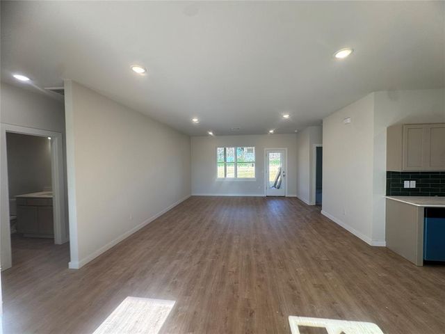 7231 S Douglas, Guthrie, OK 73044