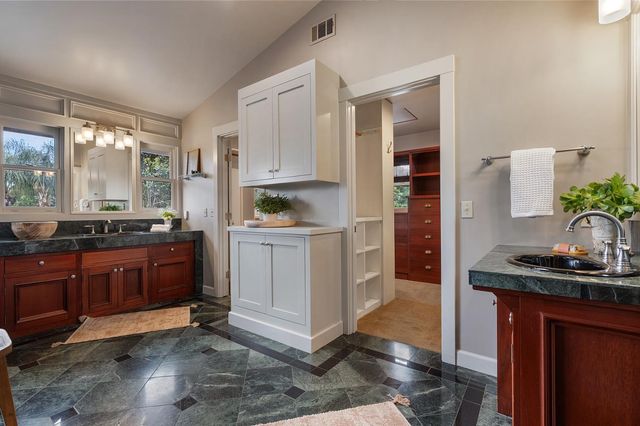 6533 Landis Ave, Carmichael, CA 95608