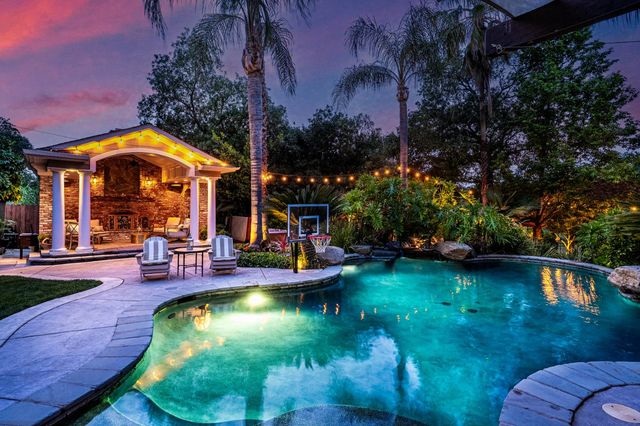 6533 Landis Ave, Carmichael, CA 95608