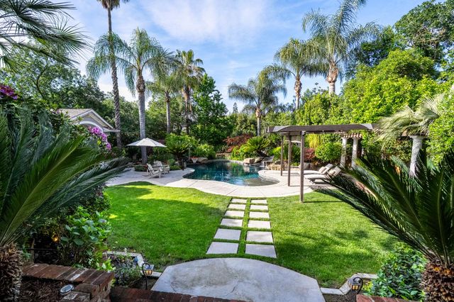 6533 Landis Ave, Carmichael, CA 95608