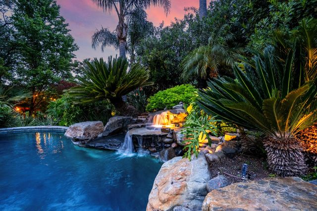 6533 Landis Ave, Carmichael, CA 95608