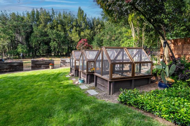 6533 Landis Ave, Carmichael, CA 95608