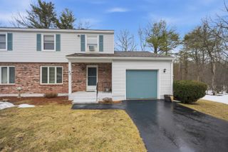 9 Crane Crossing Rd Unit 3-2, Plaistow, NH 03865