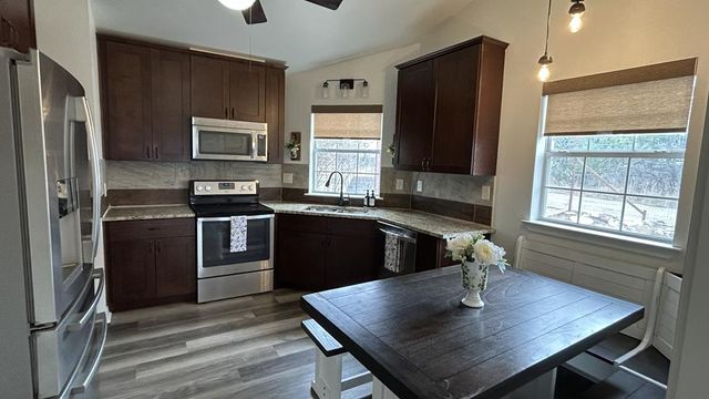 114 Solar Hill, Kerrville, TX 78028