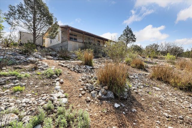 114 Solar Hill, Kerrville, TX 78028