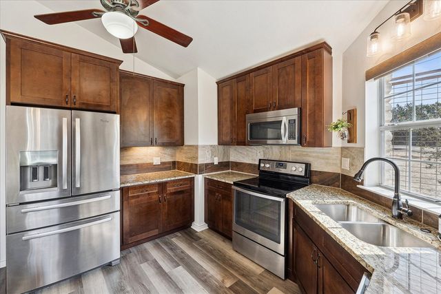 114 Solar Hill, Kerrville, TX 78028