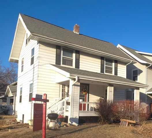 1900 Park Avenue SE, Cedar Rapids, IA 52403