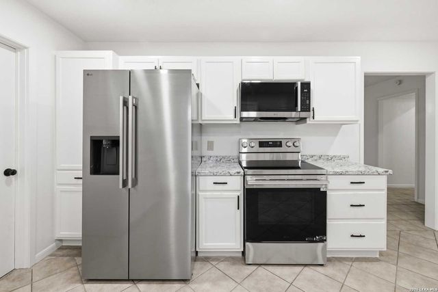 301 Manor dr A, Kerrville, TX 78028